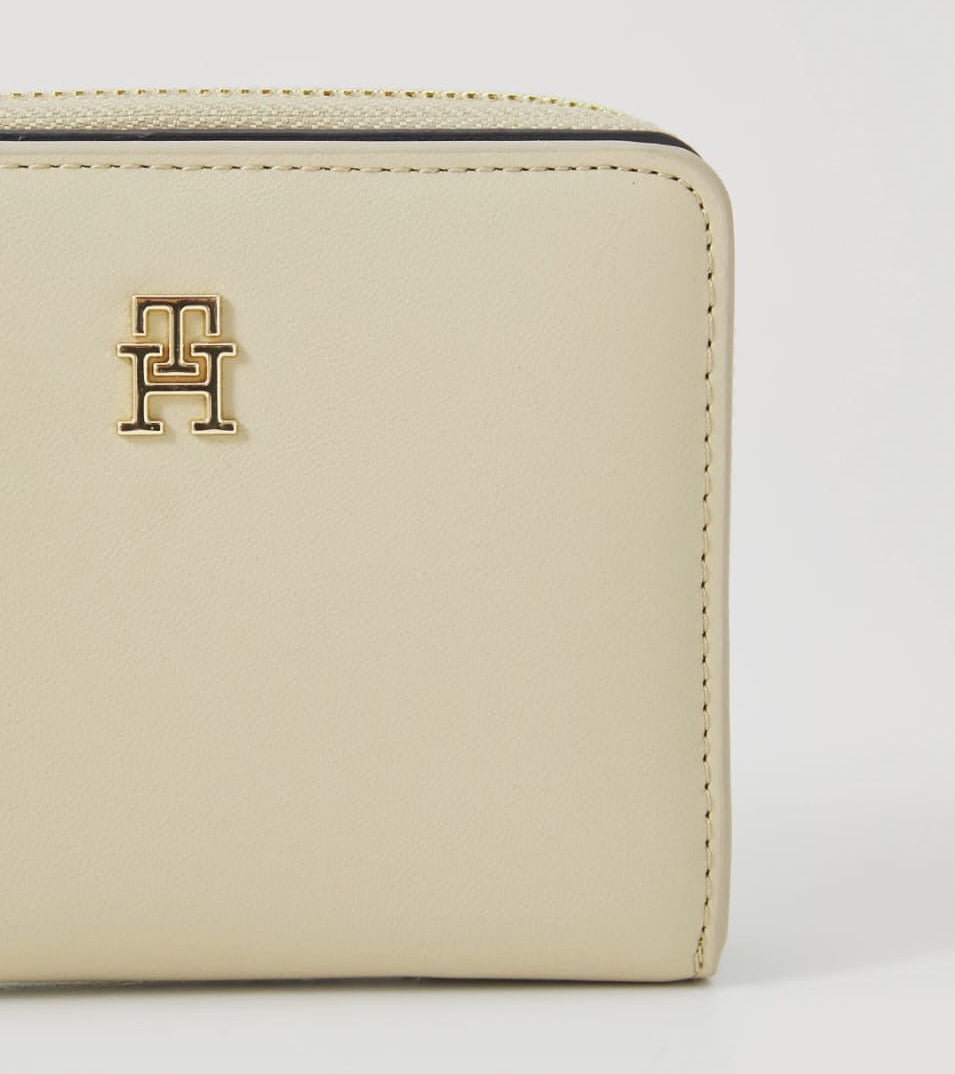 Classic Zip Around Wallet