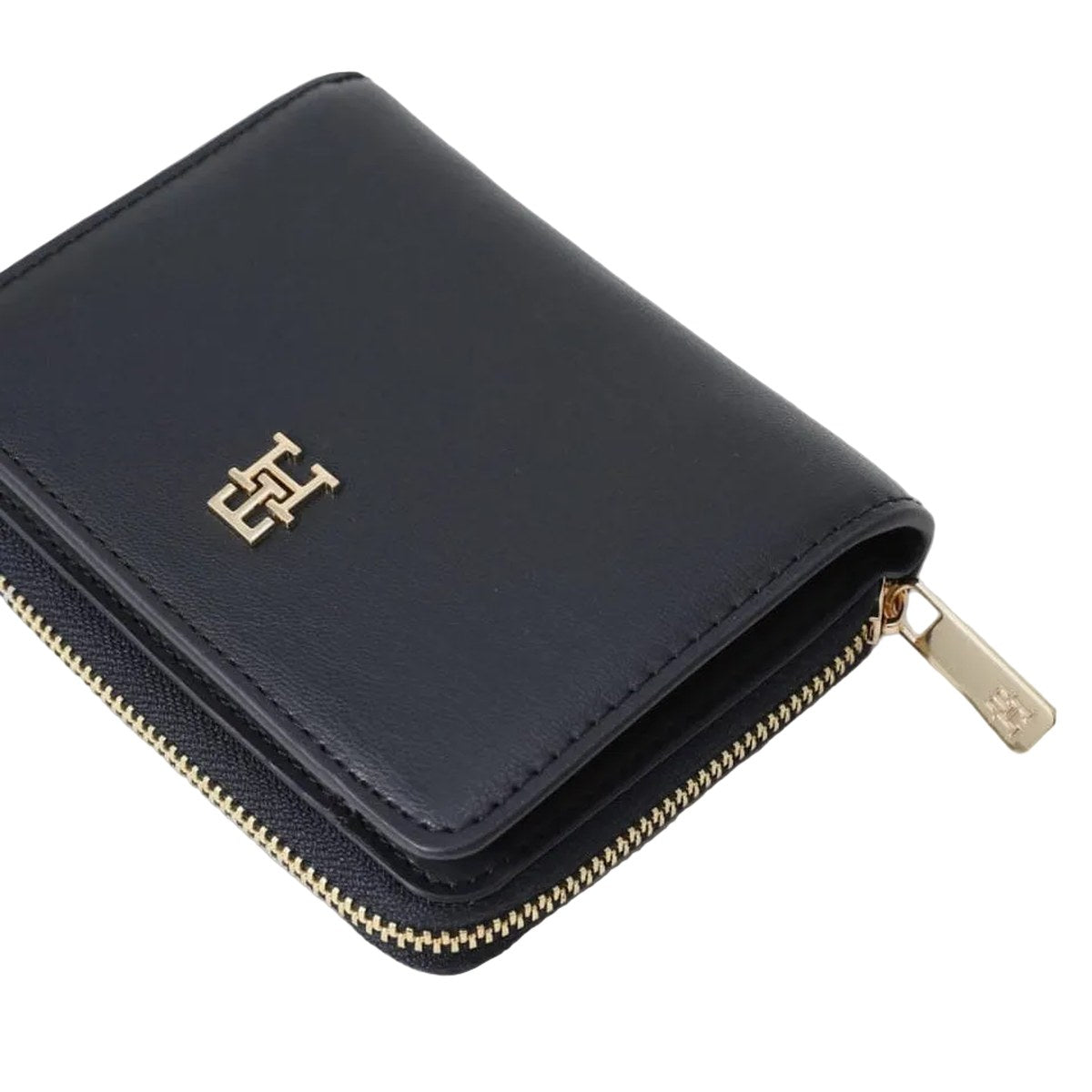 Classic Zip Around Wallet