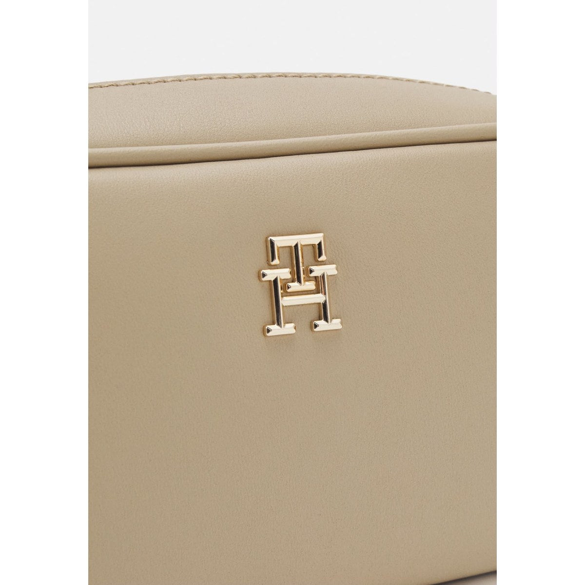 Essential Crossbody Bag – Beige