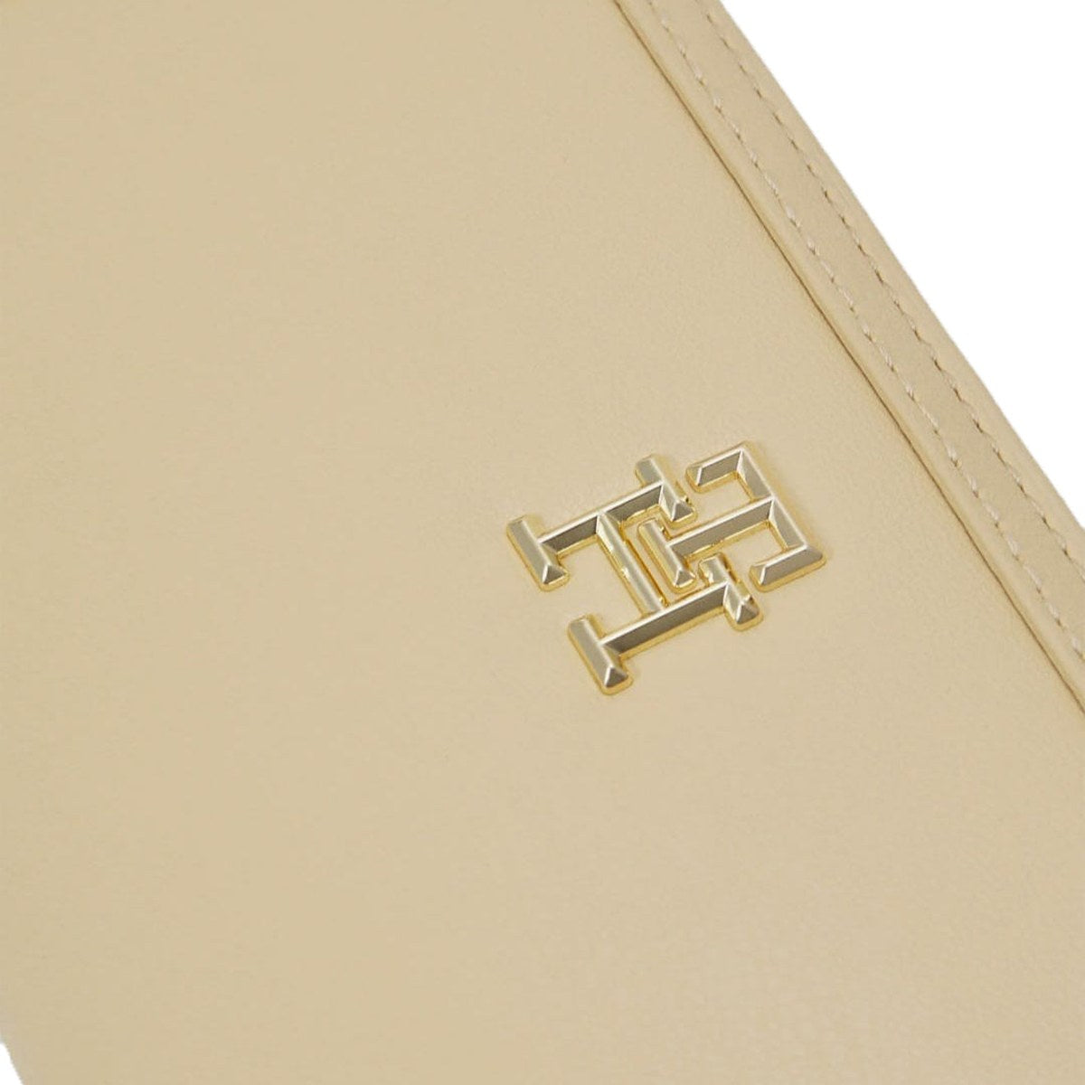 Classic Flap Wallet – Beige
