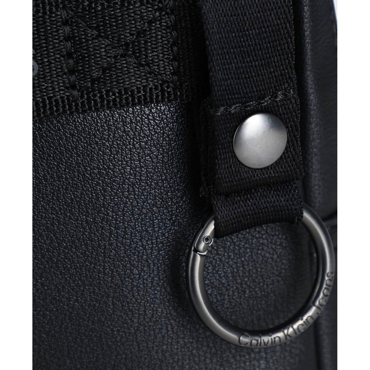 Urban Utility Crossbody Bag – Black